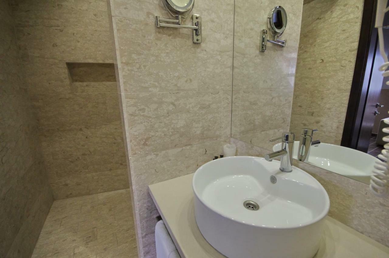 Royal Residence Apartments Gyula Exterior foto