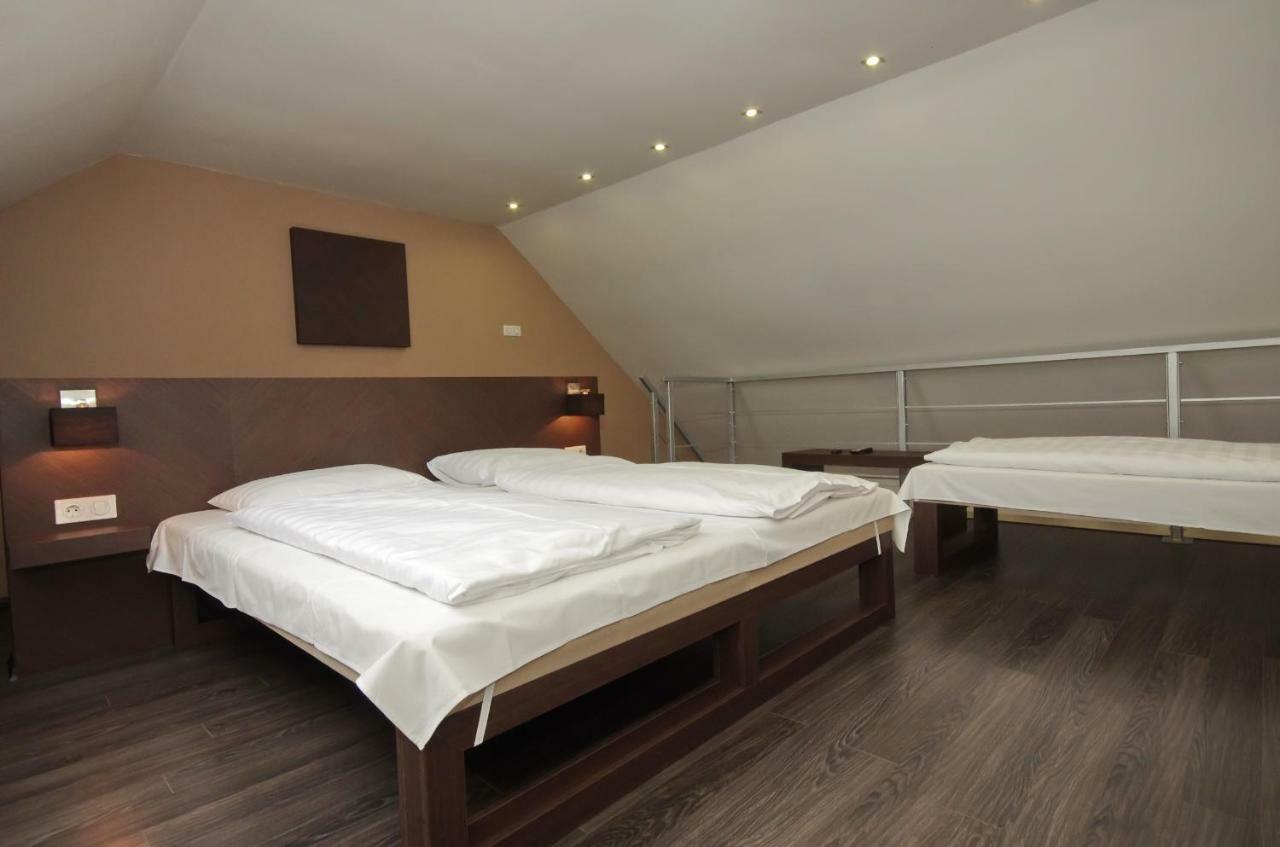 Royal Residence Apartments Gyula Exterior foto